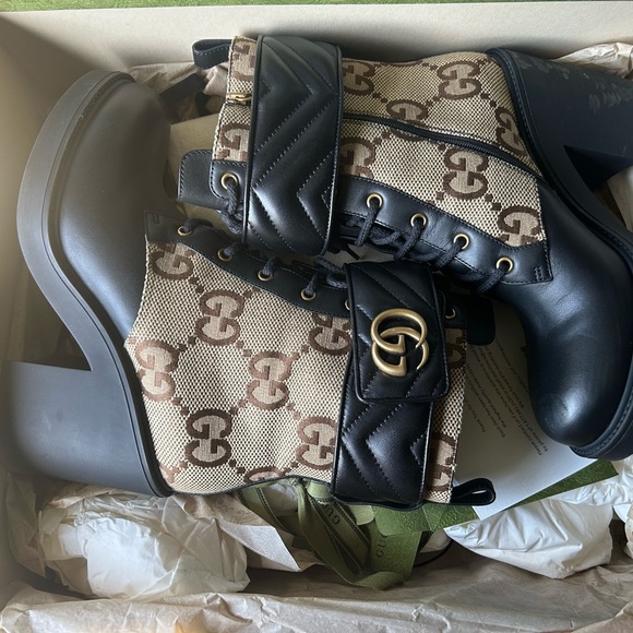 Gucci boots size ten and half wore one time price paid 1500 - Picture 2 of 2
